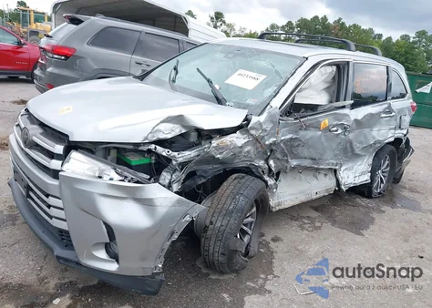 2018 Toyota Highlander Xle из США, поврежденный, VIN 5TDJZRFH0JS529197